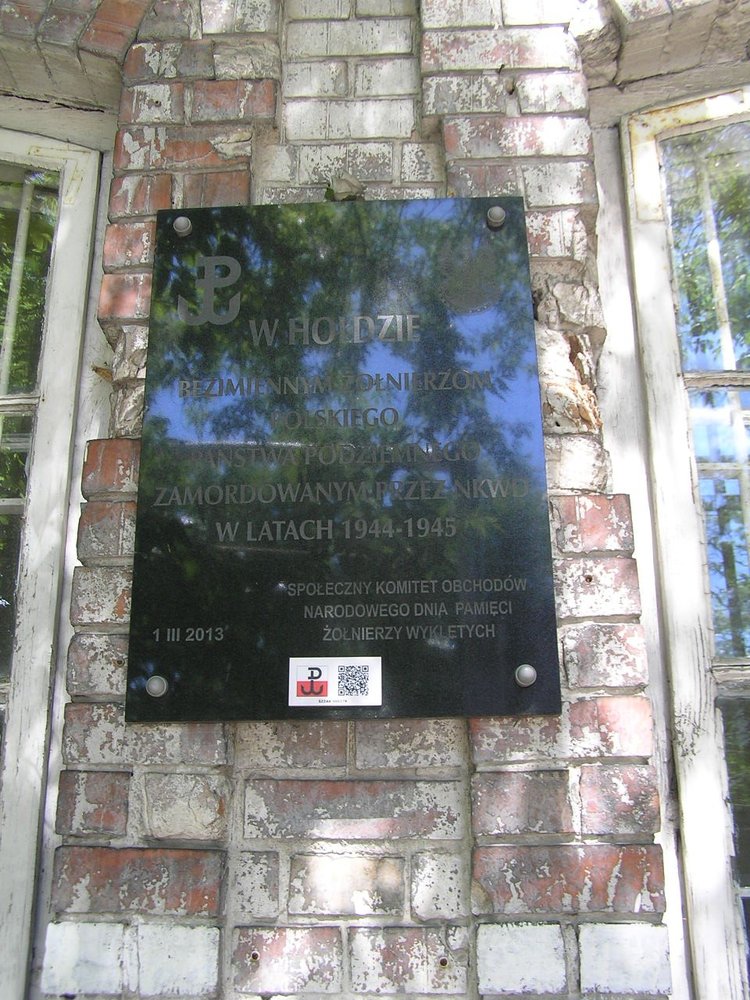11 Listopada 68 tablica pamięci ofiar NKWD