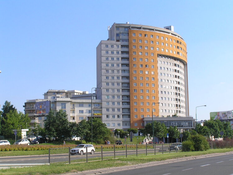 Aleja Stanów Zjednoczonych 32 w&nbsp;Warszawie