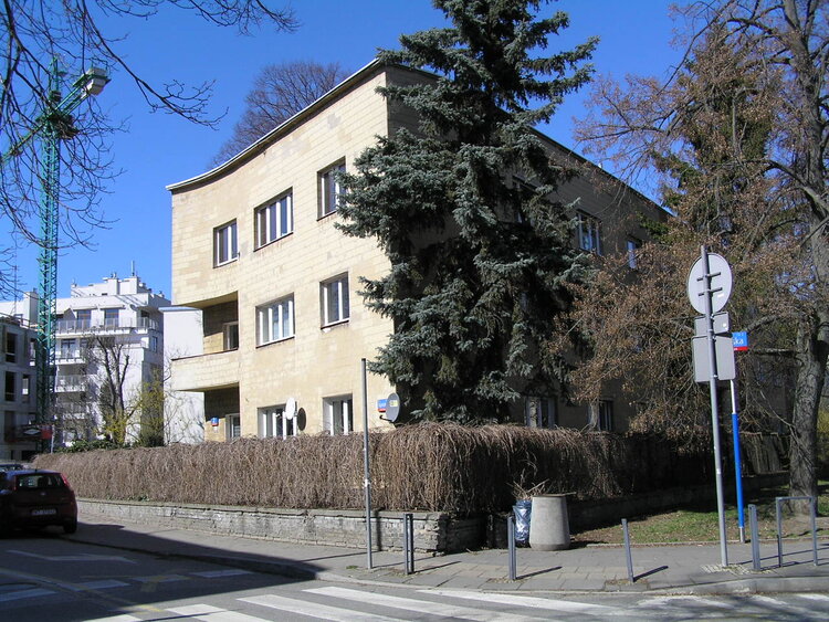 Bajońska 2 w&nbsp;Warszawie