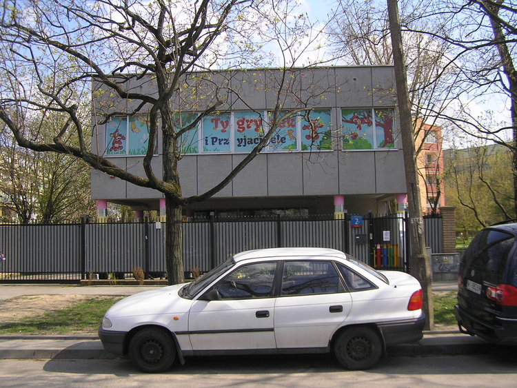 Białowieska 2 w&nbsp;Warszawie