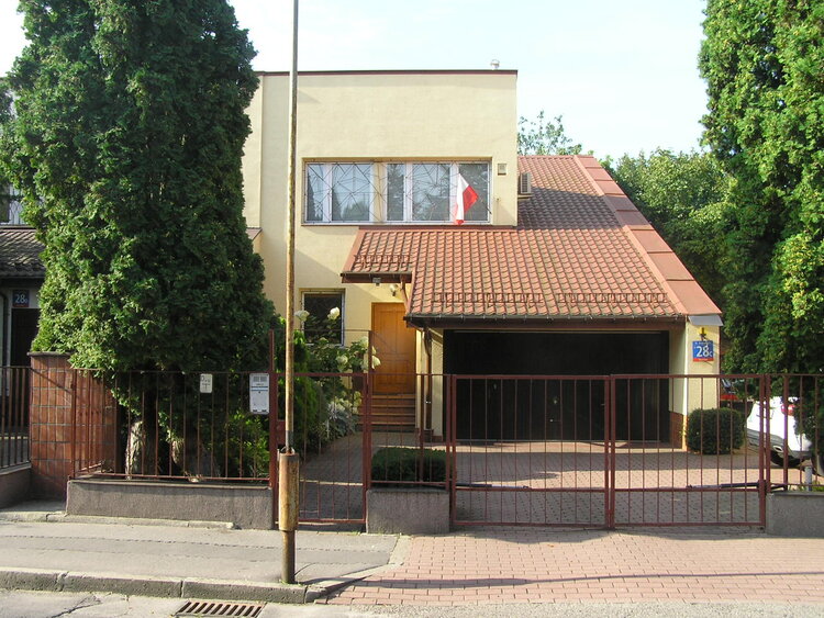 Białowieska 28C w&nbsp;Warszawie