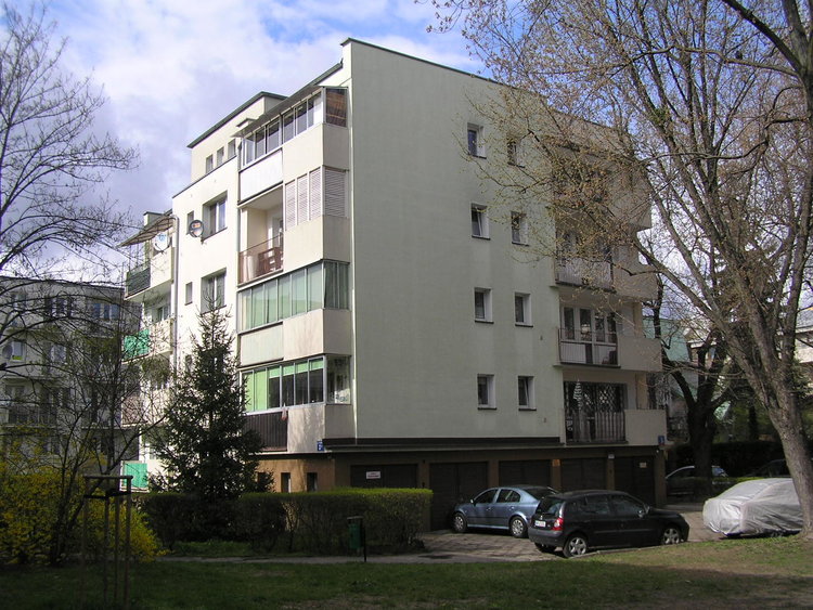 Białowieska 3A w&nbsp;Warszawie