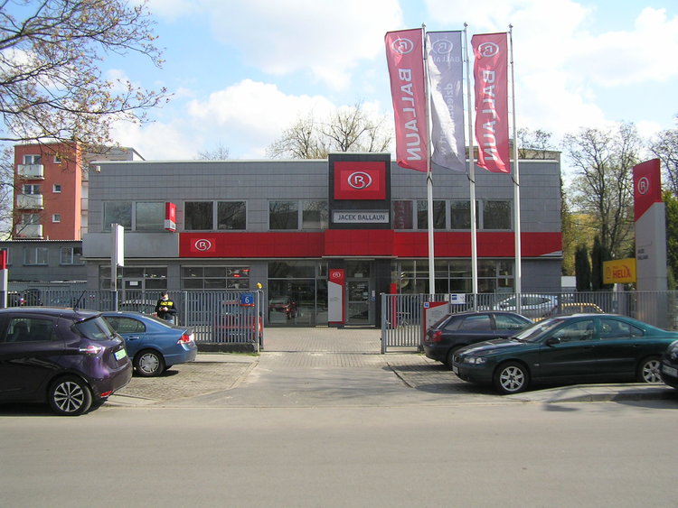 Białowieska 6 w&nbsp;Warszawie