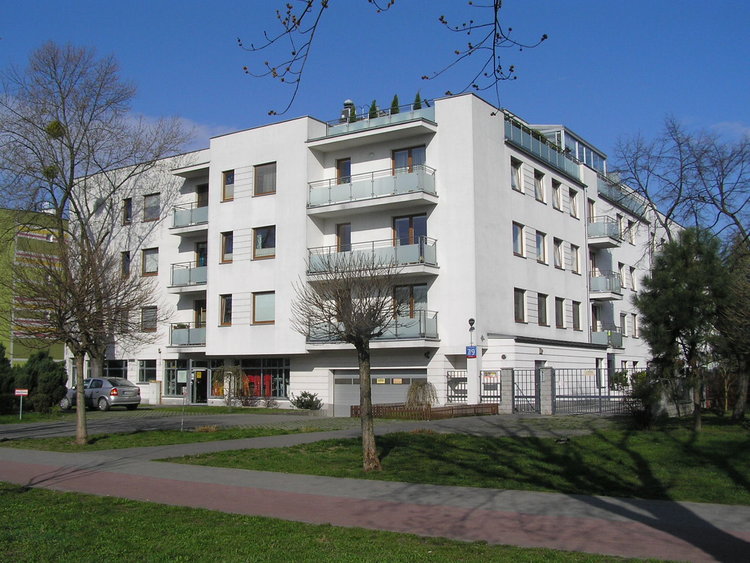 Białowieska 7/9 w&nbsp;Warszawie