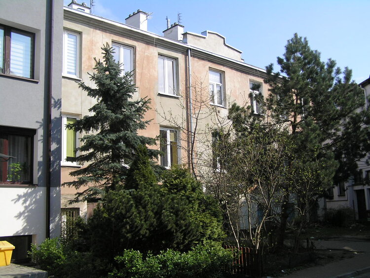 Biskupia 4 w&nbsp;Warszawie