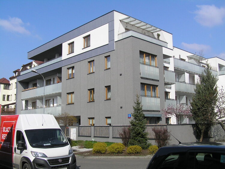 Biskupia 8 w&nbsp;Warszawie