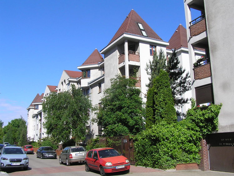 Bohaterewicza 8 w&nbsp;Warszawie