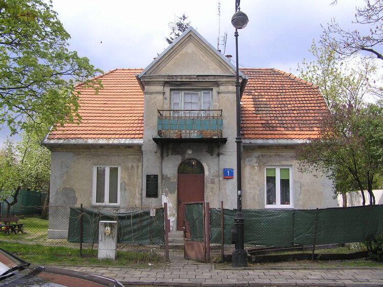 Byczyńska 1 w&nbsp;Warszawie