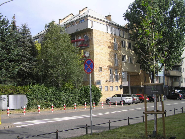 Chłopickiego 7/9 w&nbsp;Warszawie