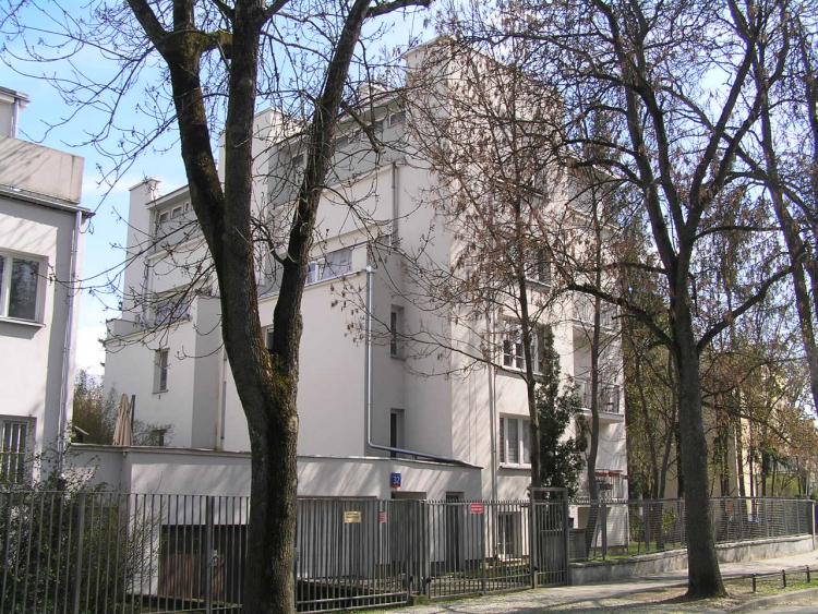 Dąbrowiecka 32 w&nbsp;Warszawie