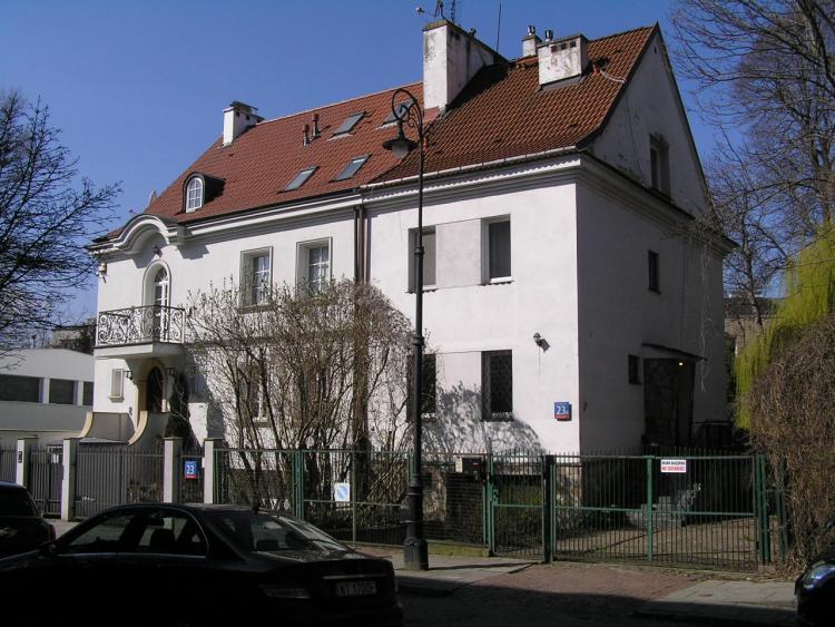 Dąbrówki 23A w&nbsp;Warszawie