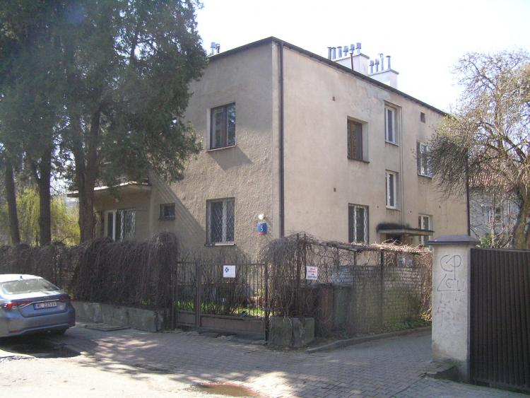 Dąbrówki 5 w&nbsp;Warszawie