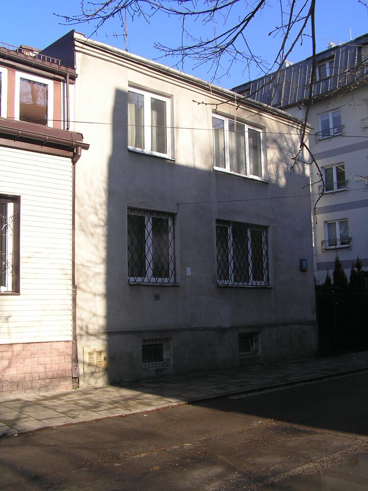 Dubieńska 11 w&nbsp;Warszawie