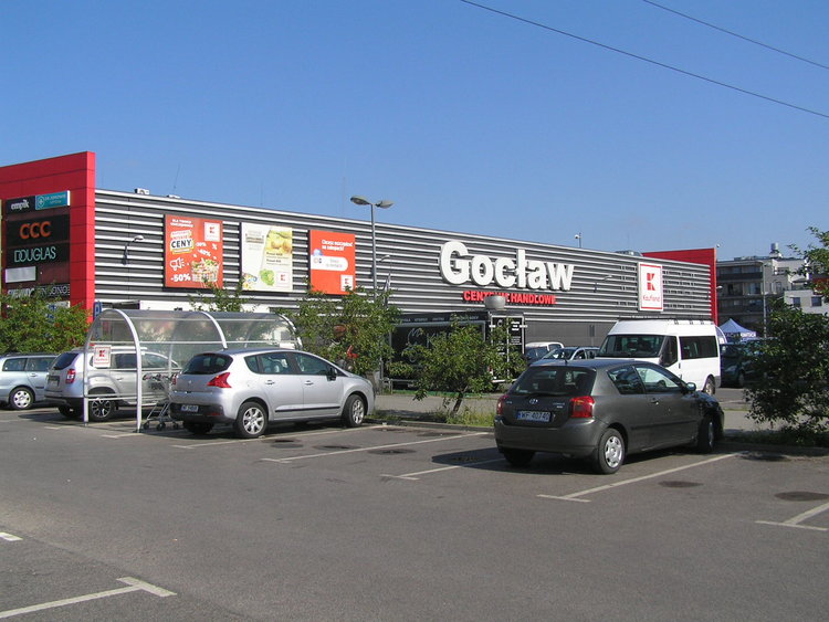 Fieldorfa 41 - CH Gocław w Warszawie