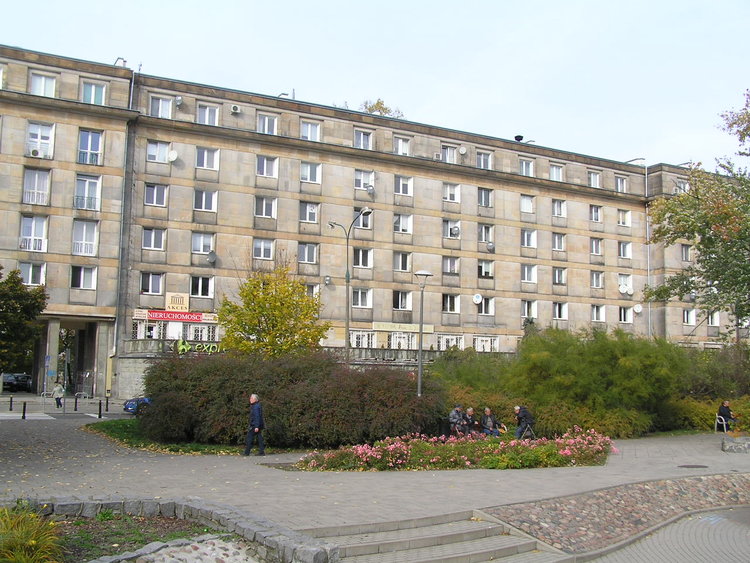 Plac Hallera 5 w Warszawie