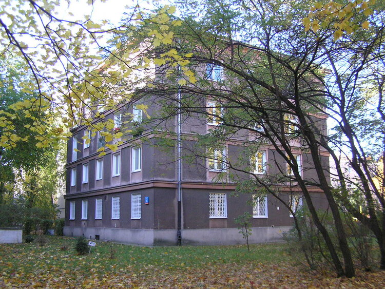 Plac Hallera 5B w&nbsp;Warszawie