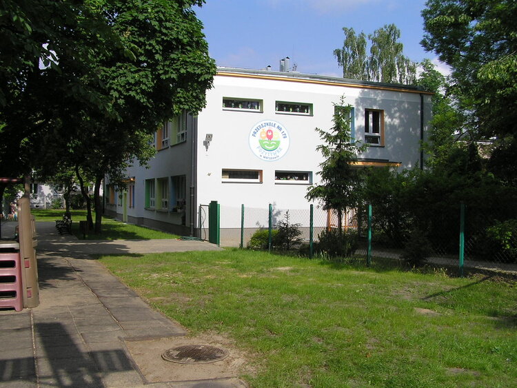 Jarocińska 12/14 - Przedszkole nr 179