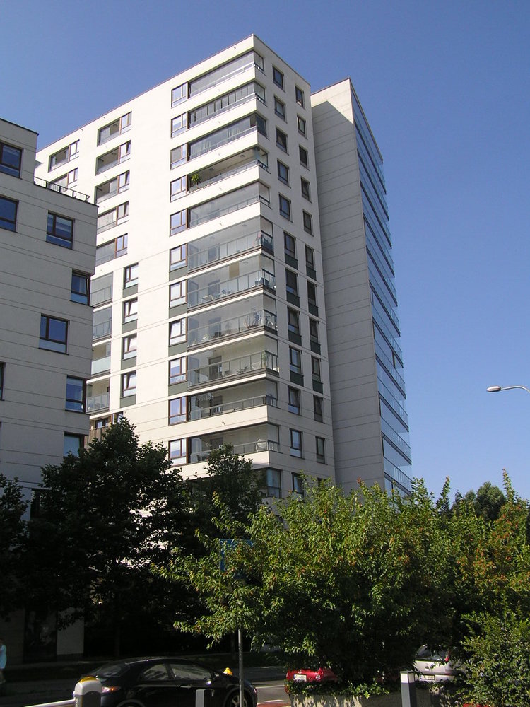 Ulica Nowaka-Jeziorańskiego 49 w&nbsp;Warszawie