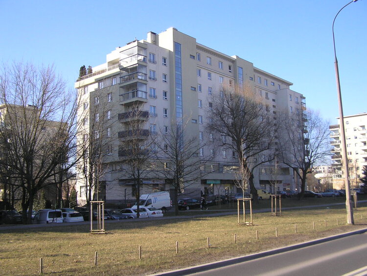 Bora-Komorowskiego 35 w&nbsp;Warszawie