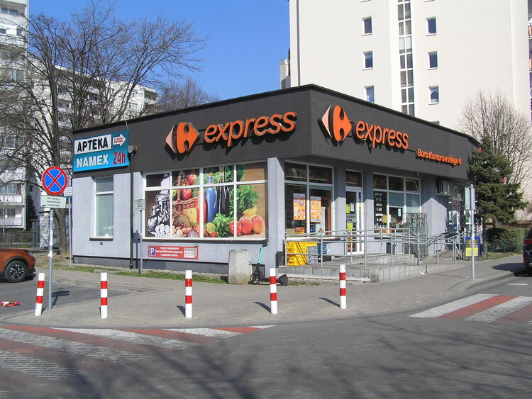 Bora-Komorowskiego 4 w&nbsp;Warszawie