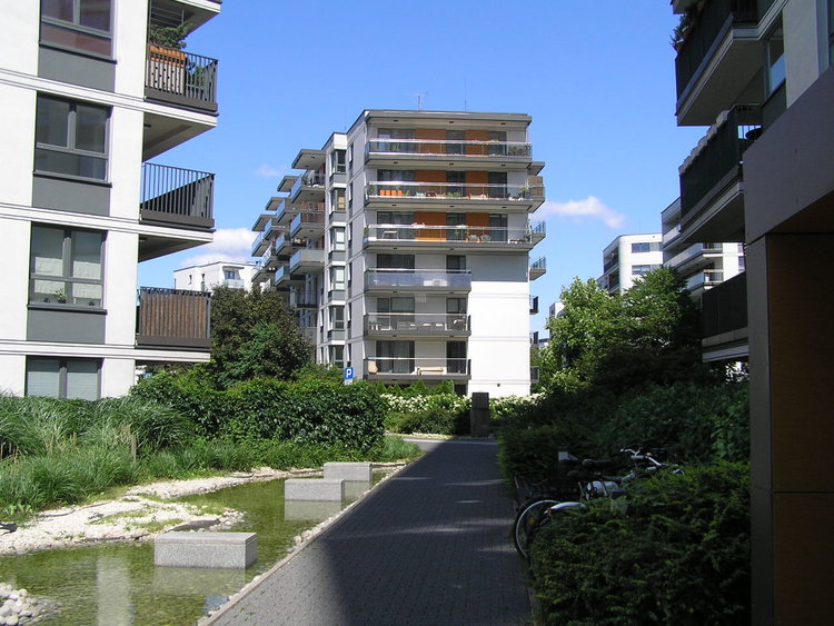 Bora-Komorowskiego 56B w&nbsp;Warszawie