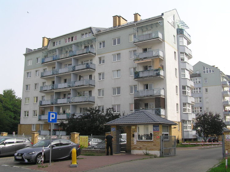 Kompasowa 12 w&nbsp;Warszawie