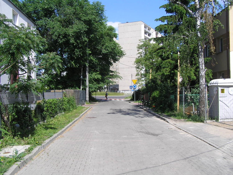 Ulica Latyczowska w&nbsp;Warszawie