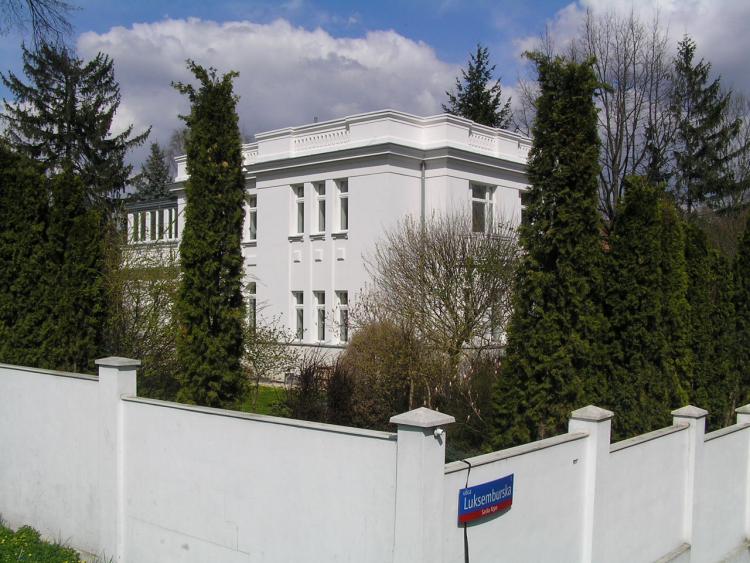 Luksemburska 1 w&nbsp;Warszawie