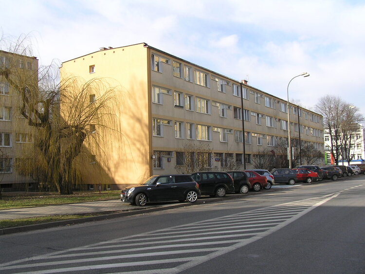 Międzynarodowa 37 w&nbsp;Warszawie