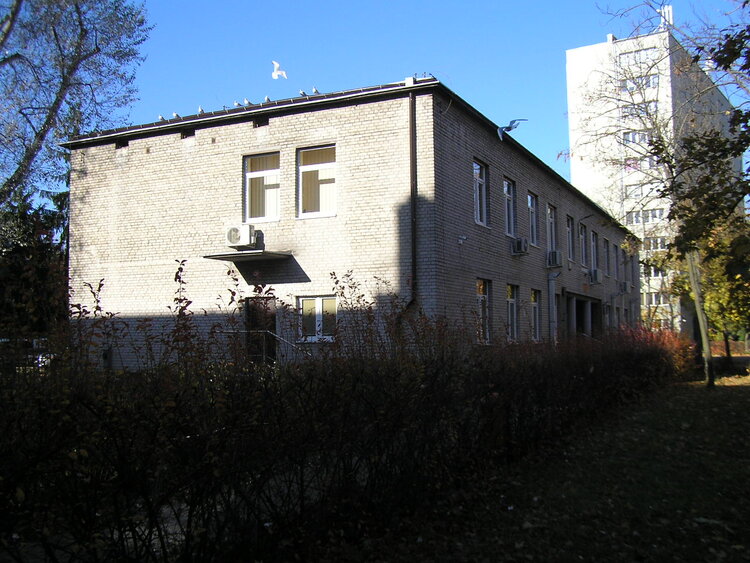 Młota 3 w&nbsp;Warszawie