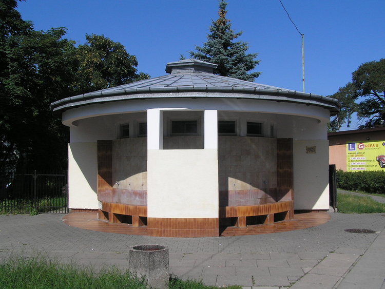 Punkt poboru wody oligoceńskiej na Motorowej