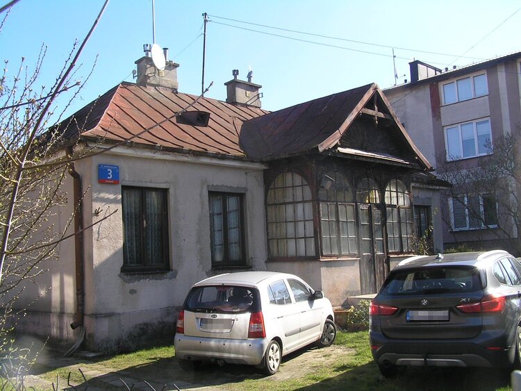 Naddnieprzańska 3 w&nbsp;Warszawie