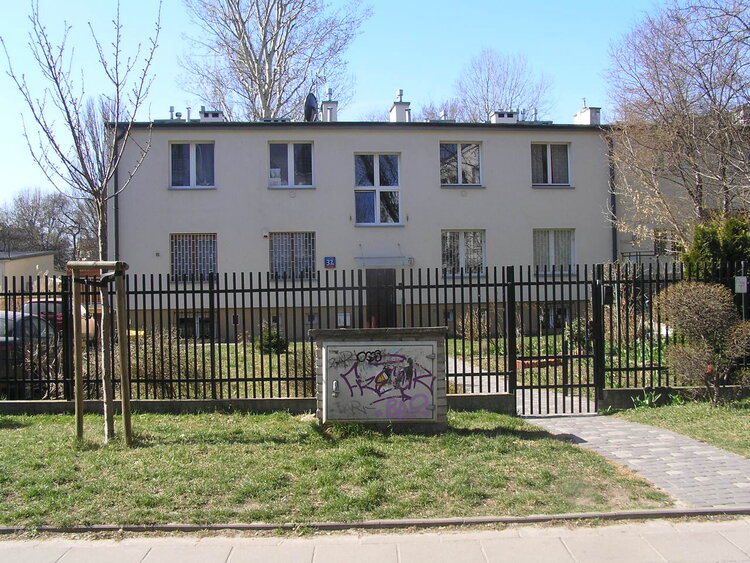 Niekłańska 37A w&nbsp;Warszawie