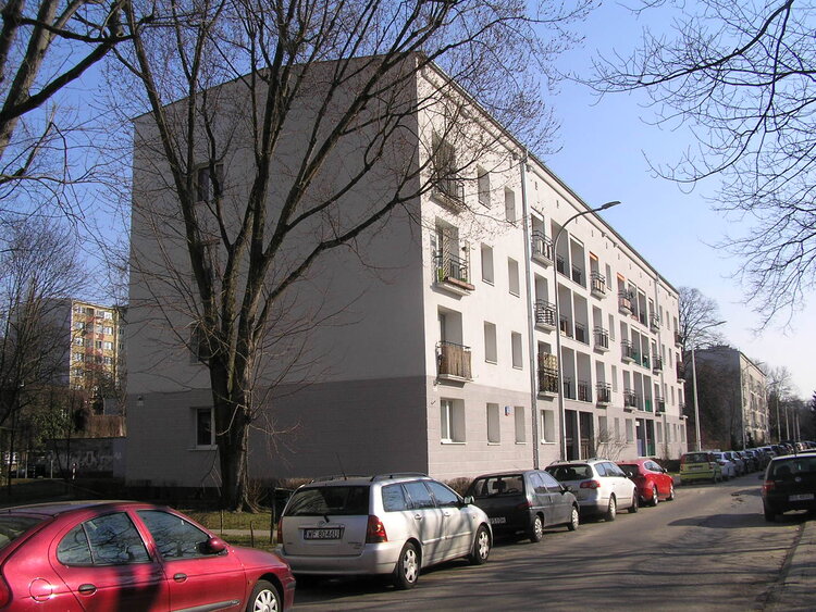 Niekłańska 42 w&nbsp;Warszawie