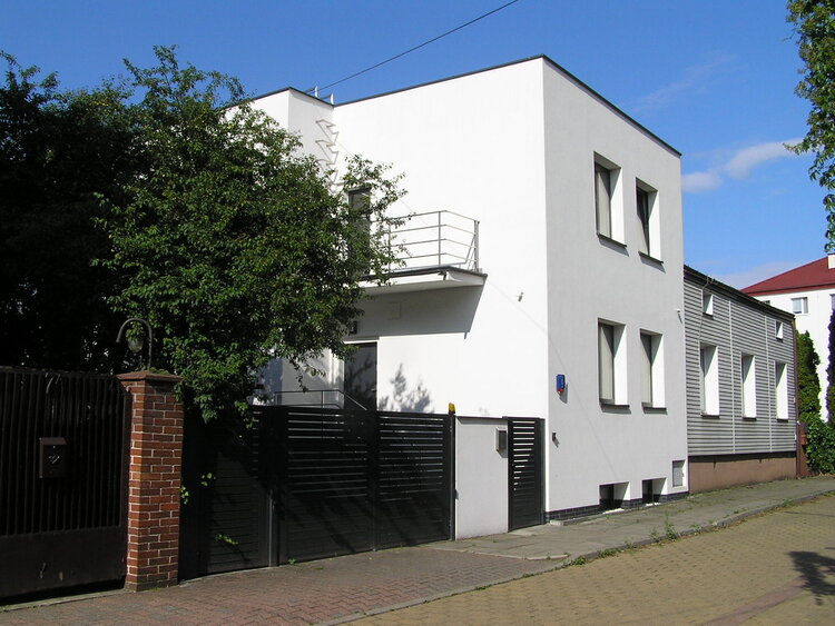 Obarowska 9 w&nbsp;Warszawie