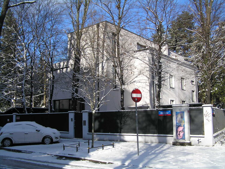 Obrońców 39 w&nbsp;Warszawie