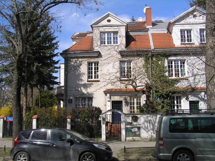 Obrońców 5 w&nbsp;Warszawie