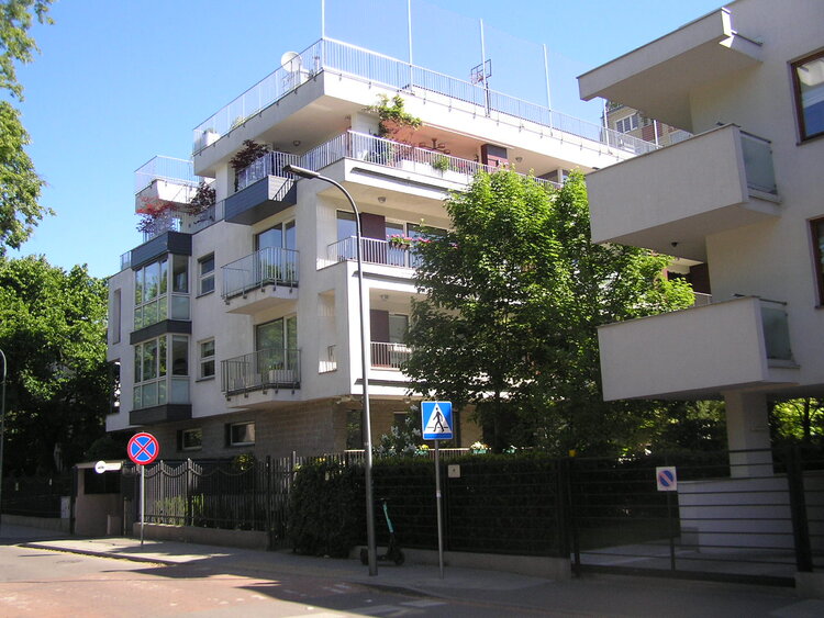 Peszteńska 10 w&nbsp;Warszawie