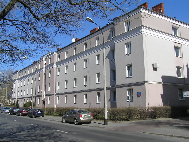 Podskarbińska 8 w&nbsp;Warszawie