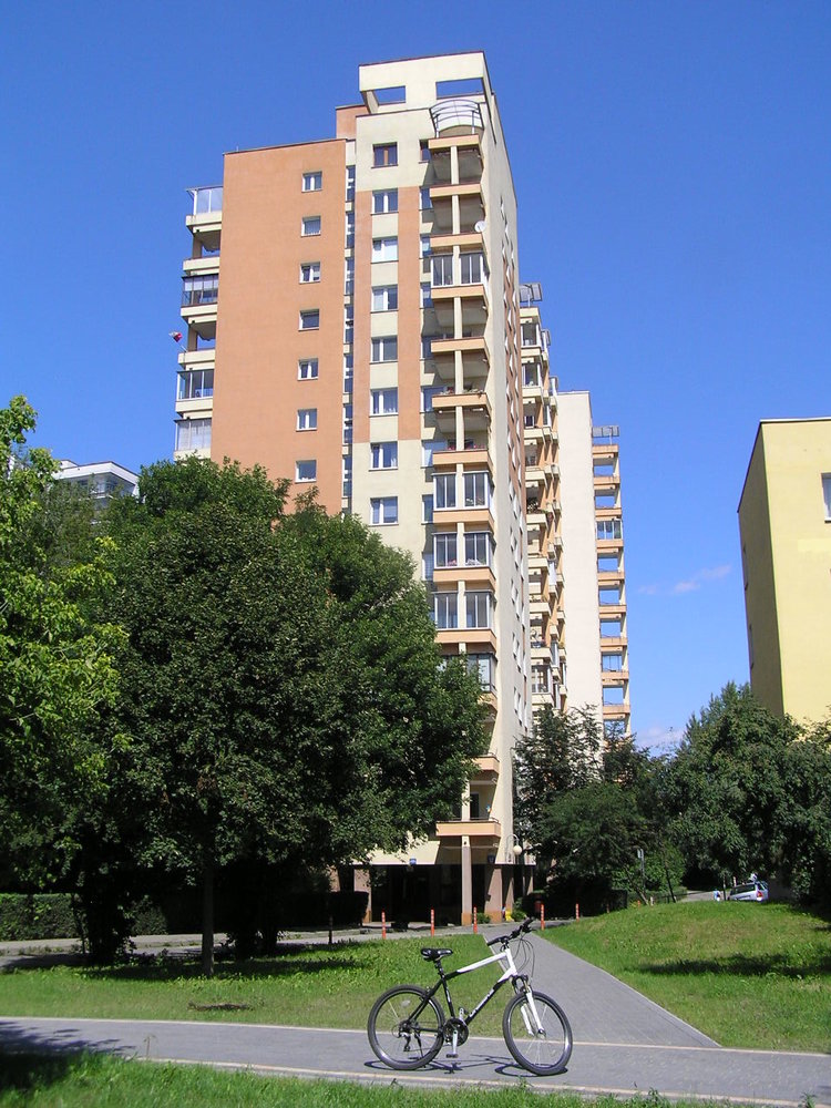 Rogalskiego 12 w&nbsp;Warszawie