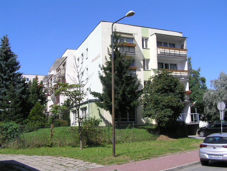 Rogalskiego 4 w&nbsp;Warszawie