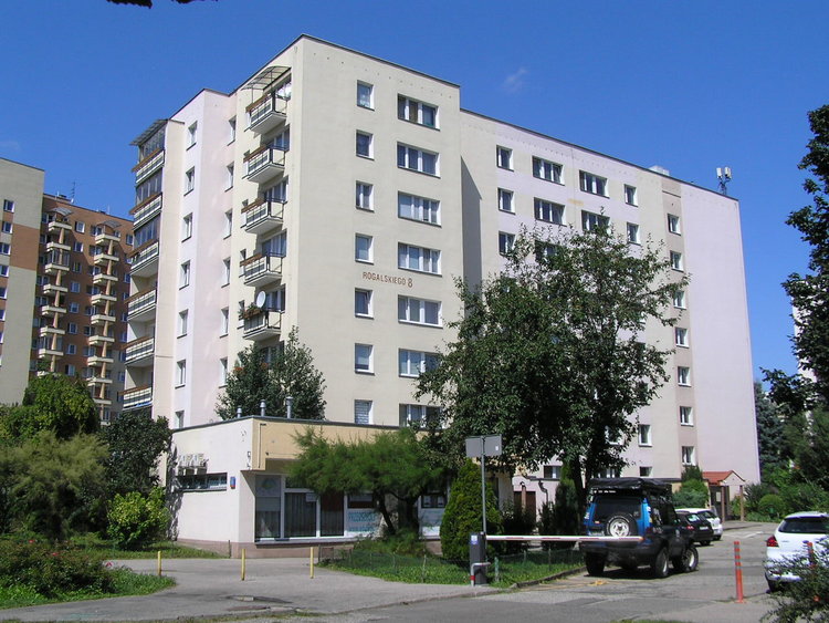 Rogalskiego 8 w&nbsp;Warszawie