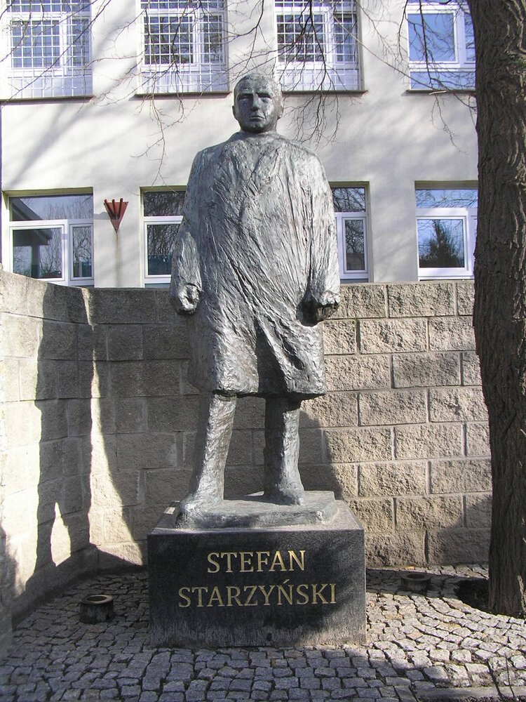 Pomnik Stefana Starzyńskiego na Saskiej Kępie