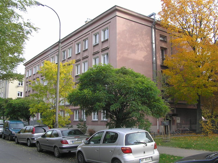 Szanajcy 12 w&nbsp;Warszawie