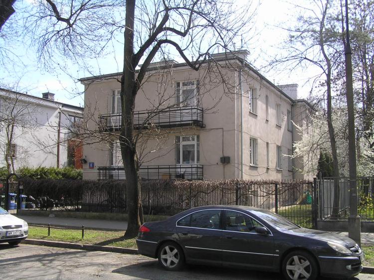 Walecznych 8 w&nbsp;Warszawie