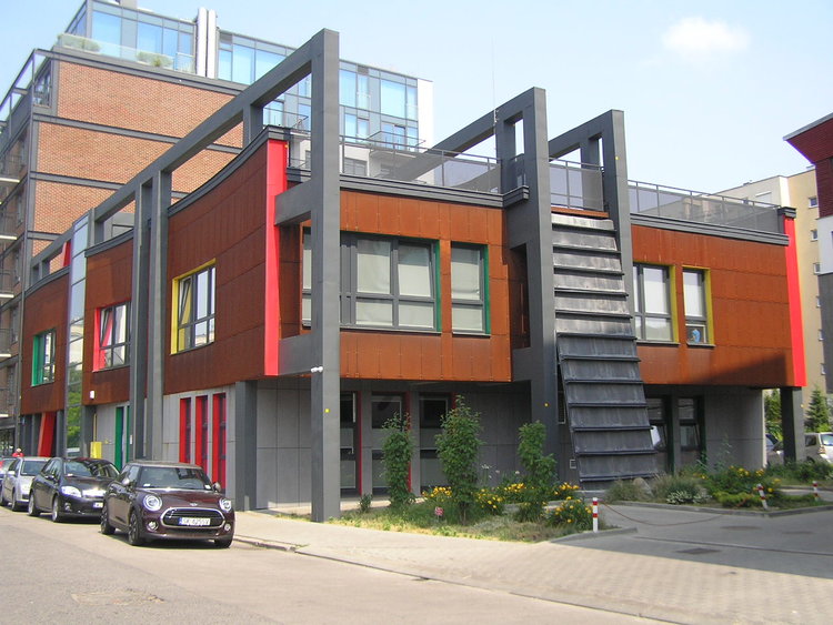 Wrzesińska 10 w&nbsp;Warszawie