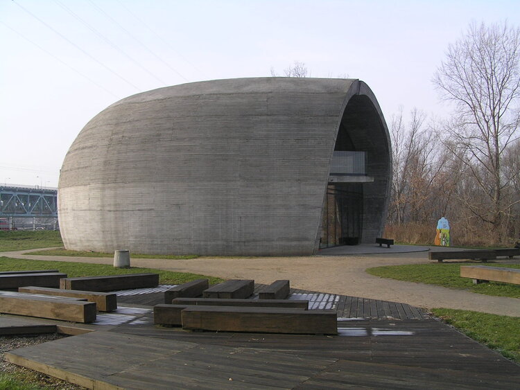 Wybrzeże Puckie 1 pawilon Kamień w&nbsp;Warszawie