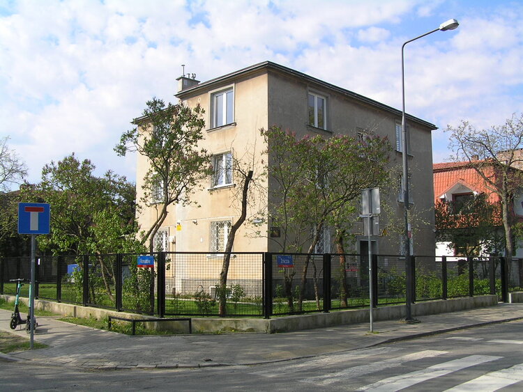 Znicza 15 w&nbsp;Warszawie