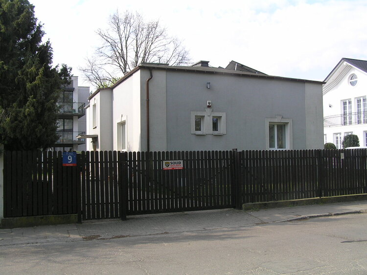 Znicza 9 w&nbsp;Warszawie