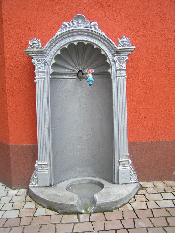 Zdrój w&nbsp;Grajewskiej 2